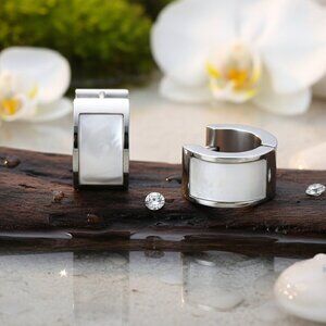 Elegant 18K Gold Plated Huggies Minimalist Earrings Mother of Pearl Inlay